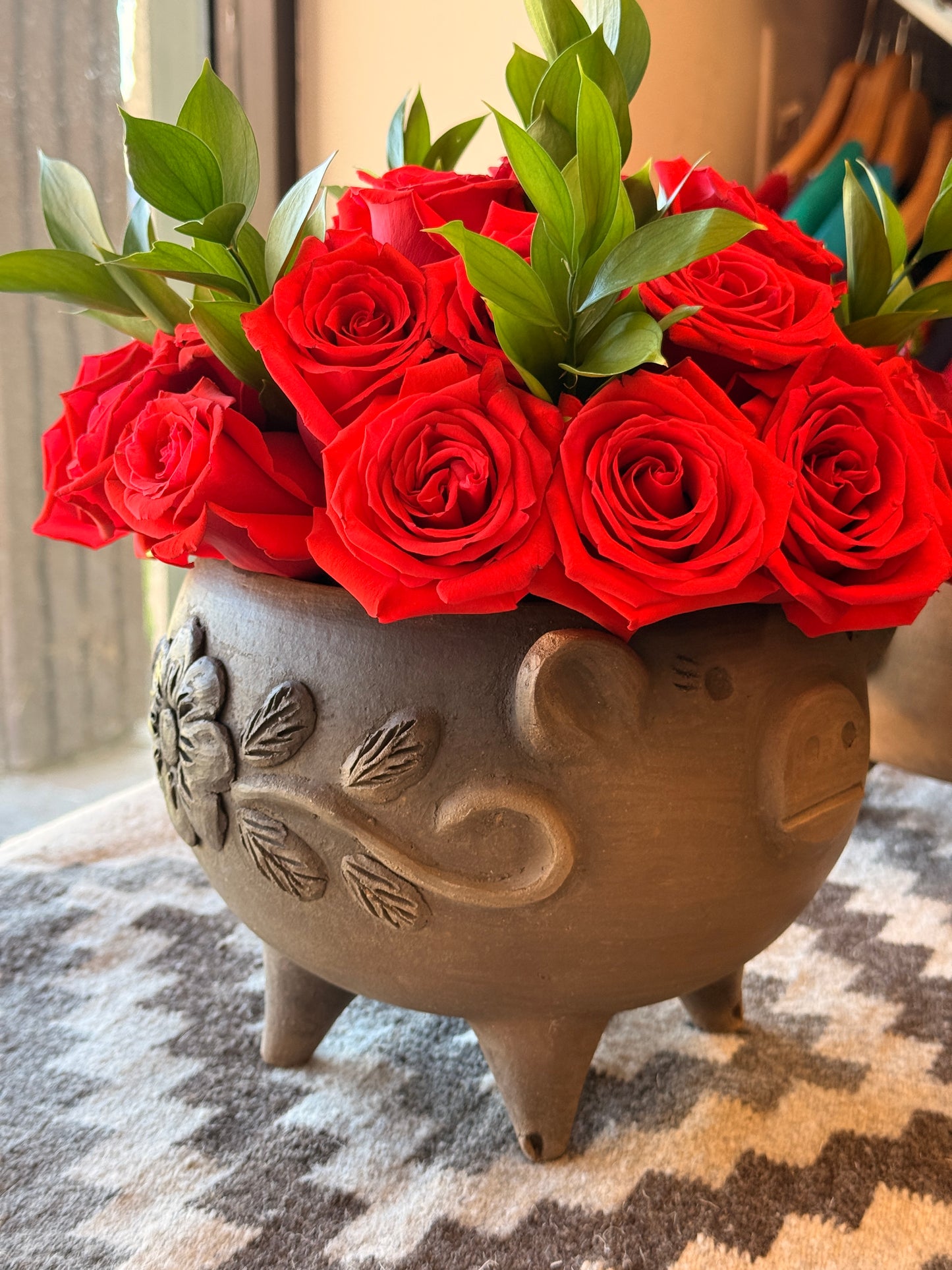 Dark ahumado piggy bowl