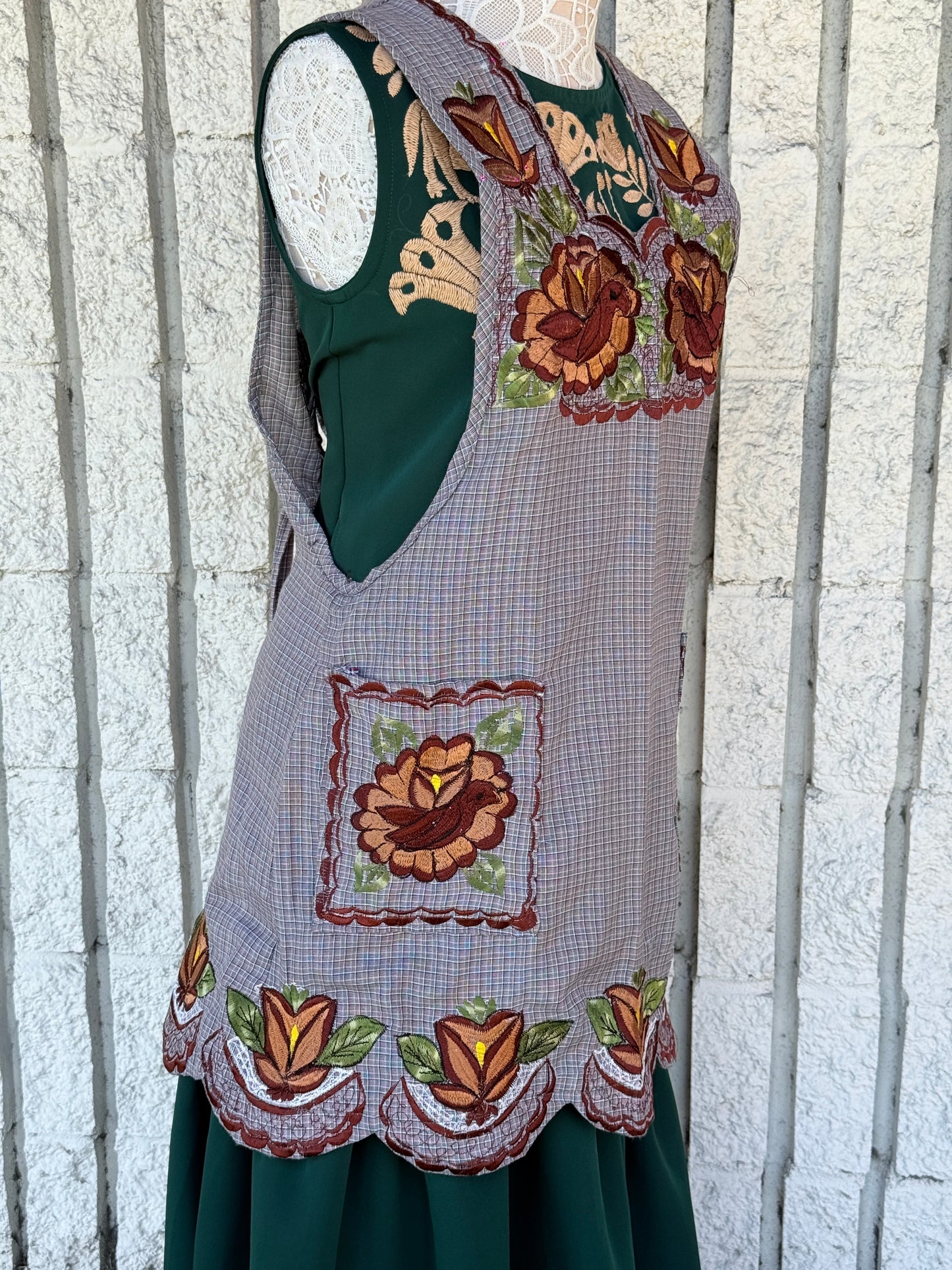 “Suzie” Apron/Mandil (36) M