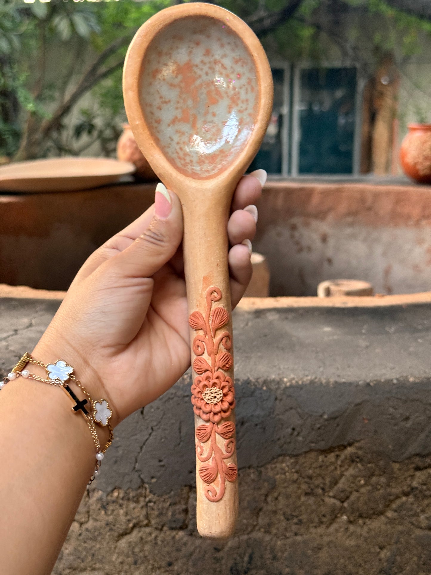 Natural Filigrana Serving Spoon 10.5”
