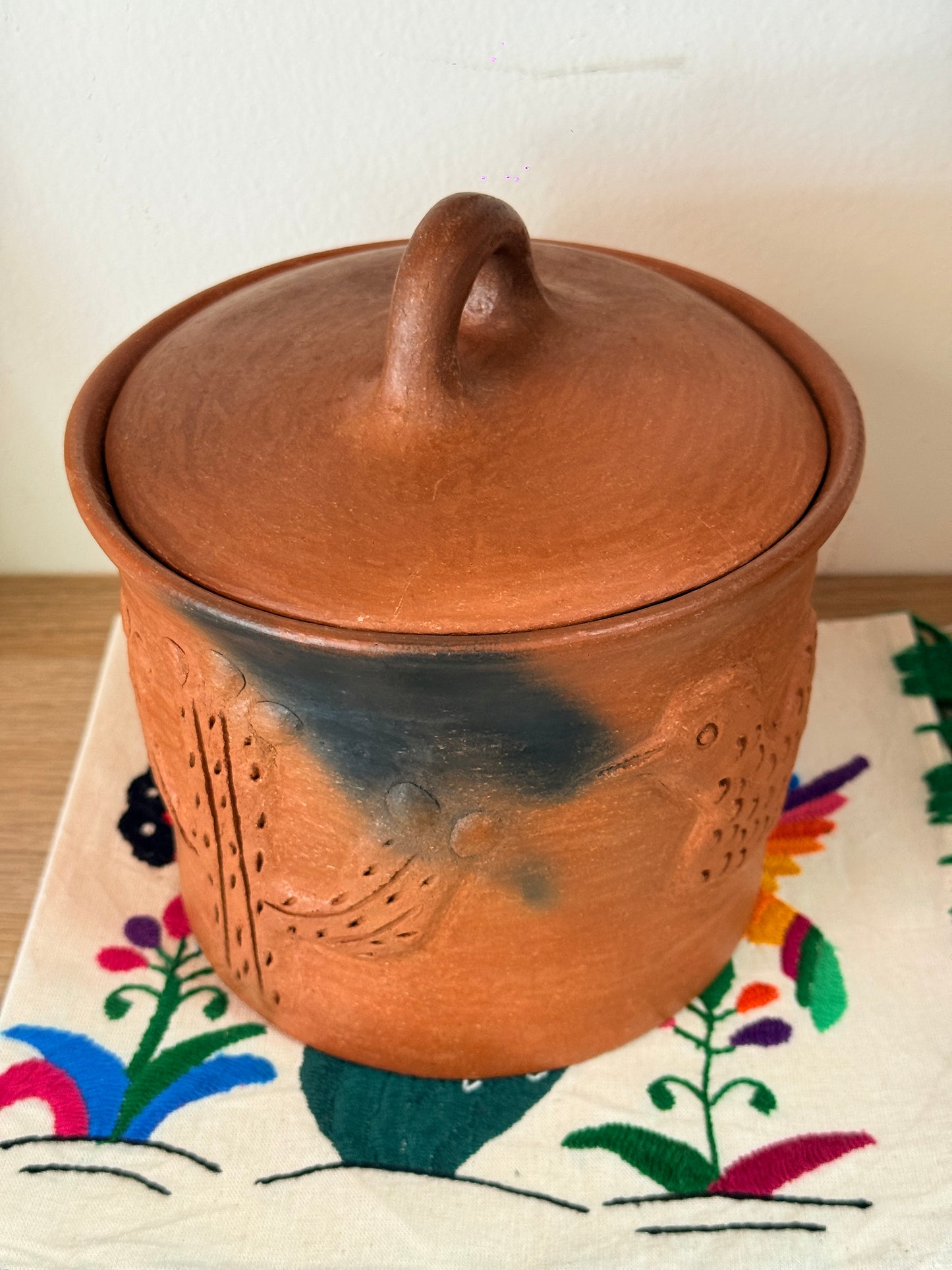 Luna Hummingbird Storage Jar “M”