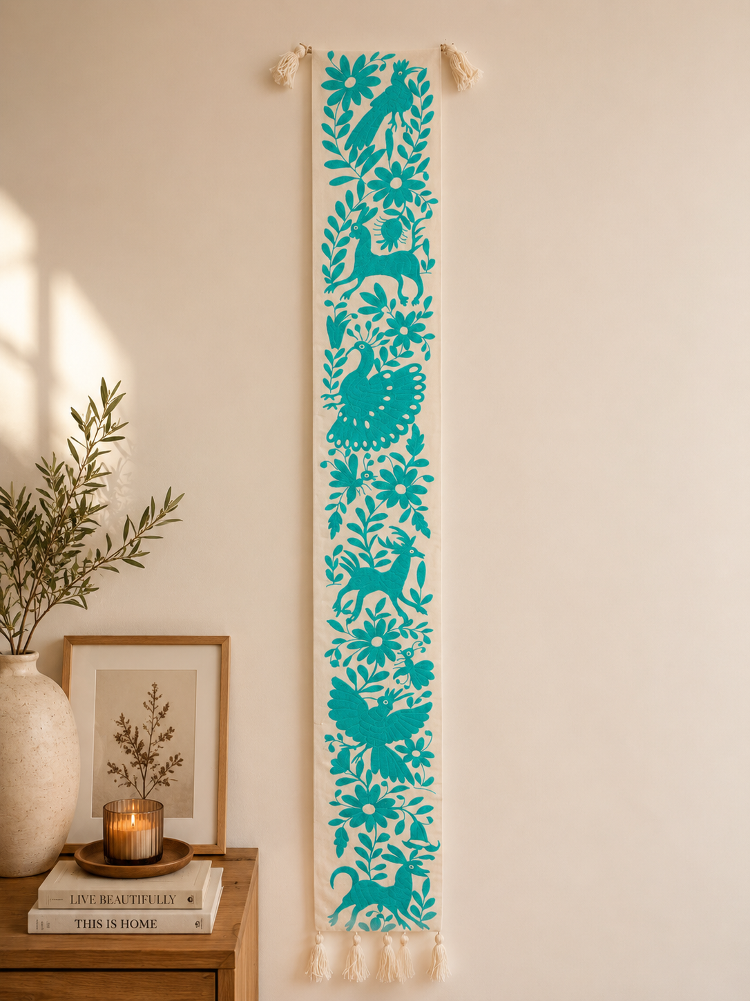 Turquoise Table Runner/ Turquesa Camino de Mesa
