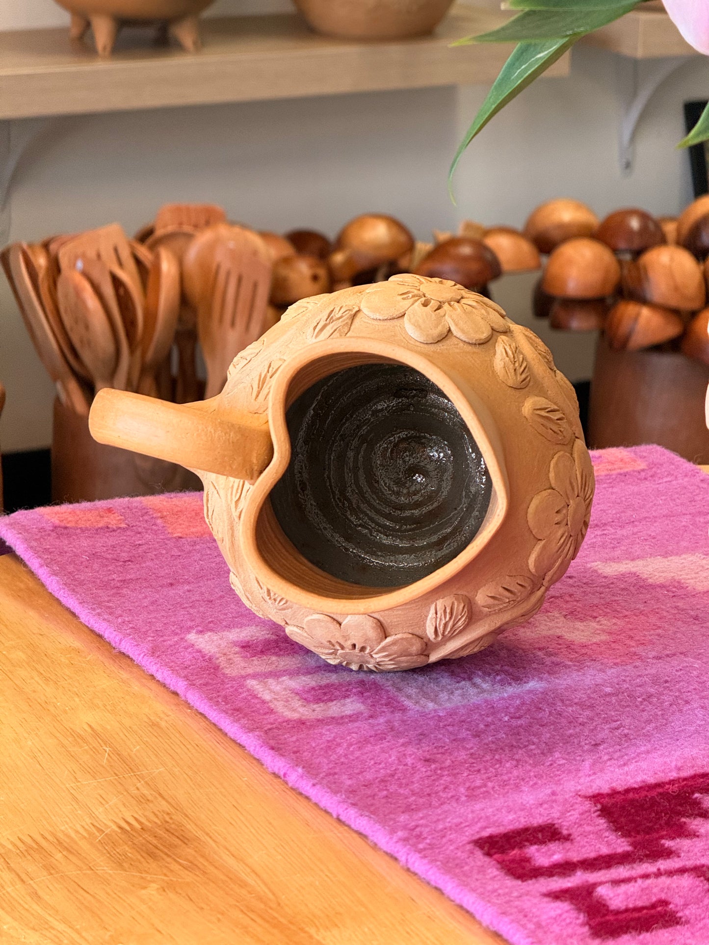 "Emily" Natural Pitcher