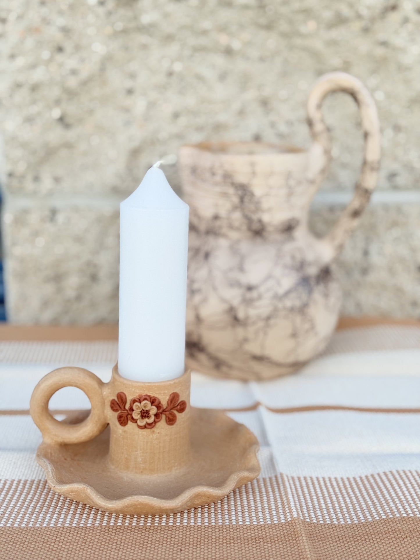 “Carina” Clay candleholder/ candelero