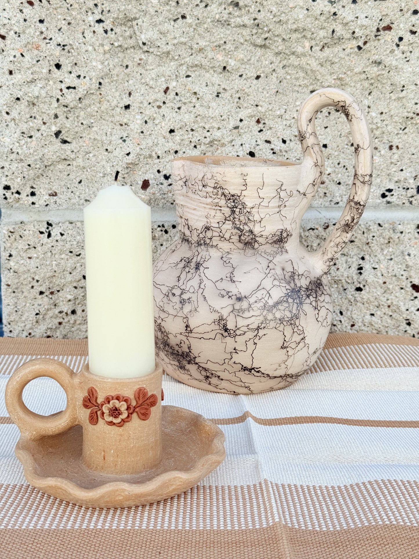 “Carina” Clay candleholder/ candelero