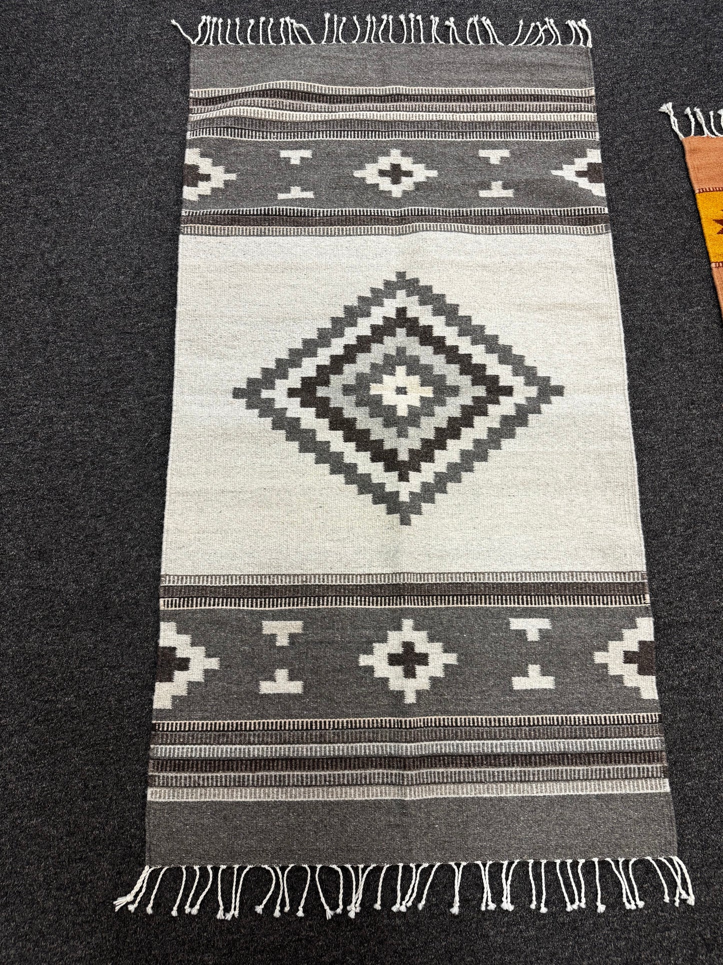 Gray Diamond Rug 5 ft.