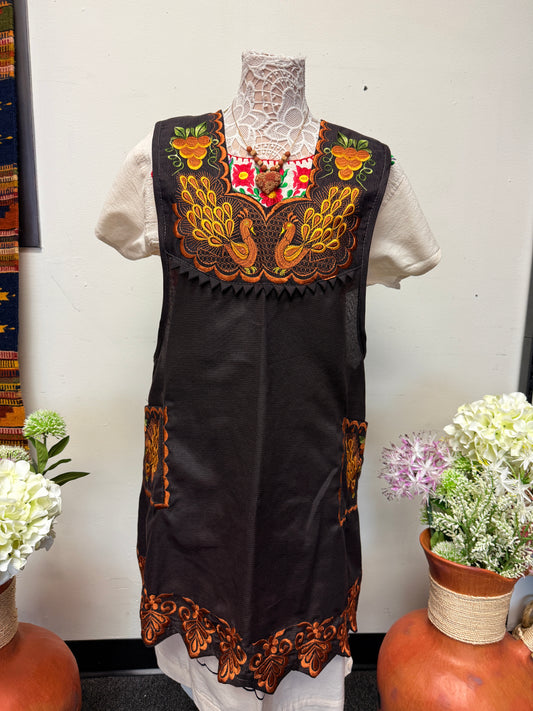 "Lucia" Dark Black Peacock Apron/Mandil 1X