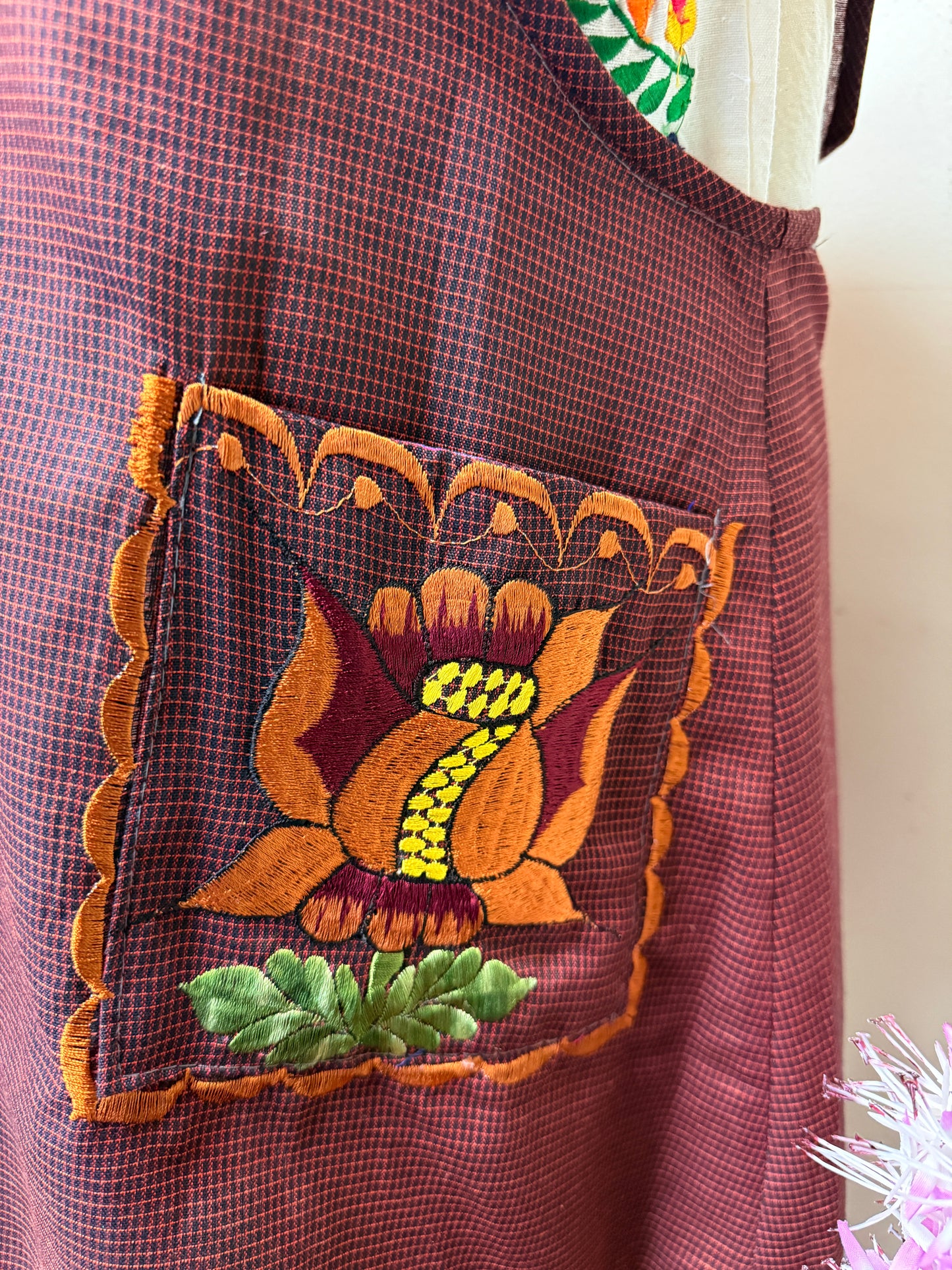 "Leti" Brick floral Apron/Mandil XL