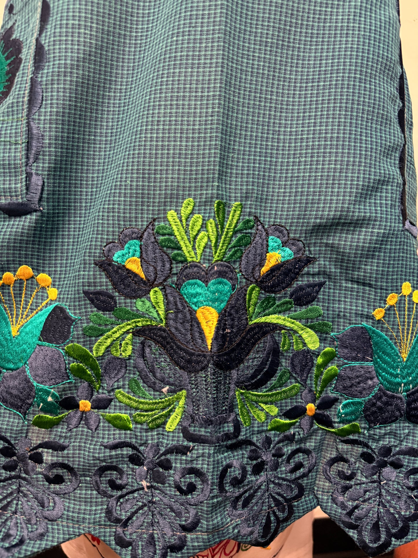 "Mary" Floral Apron/Mandil XL