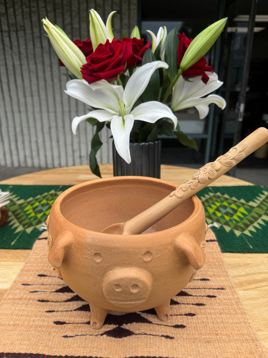 "Natural Large Serving Piggy Bowl"