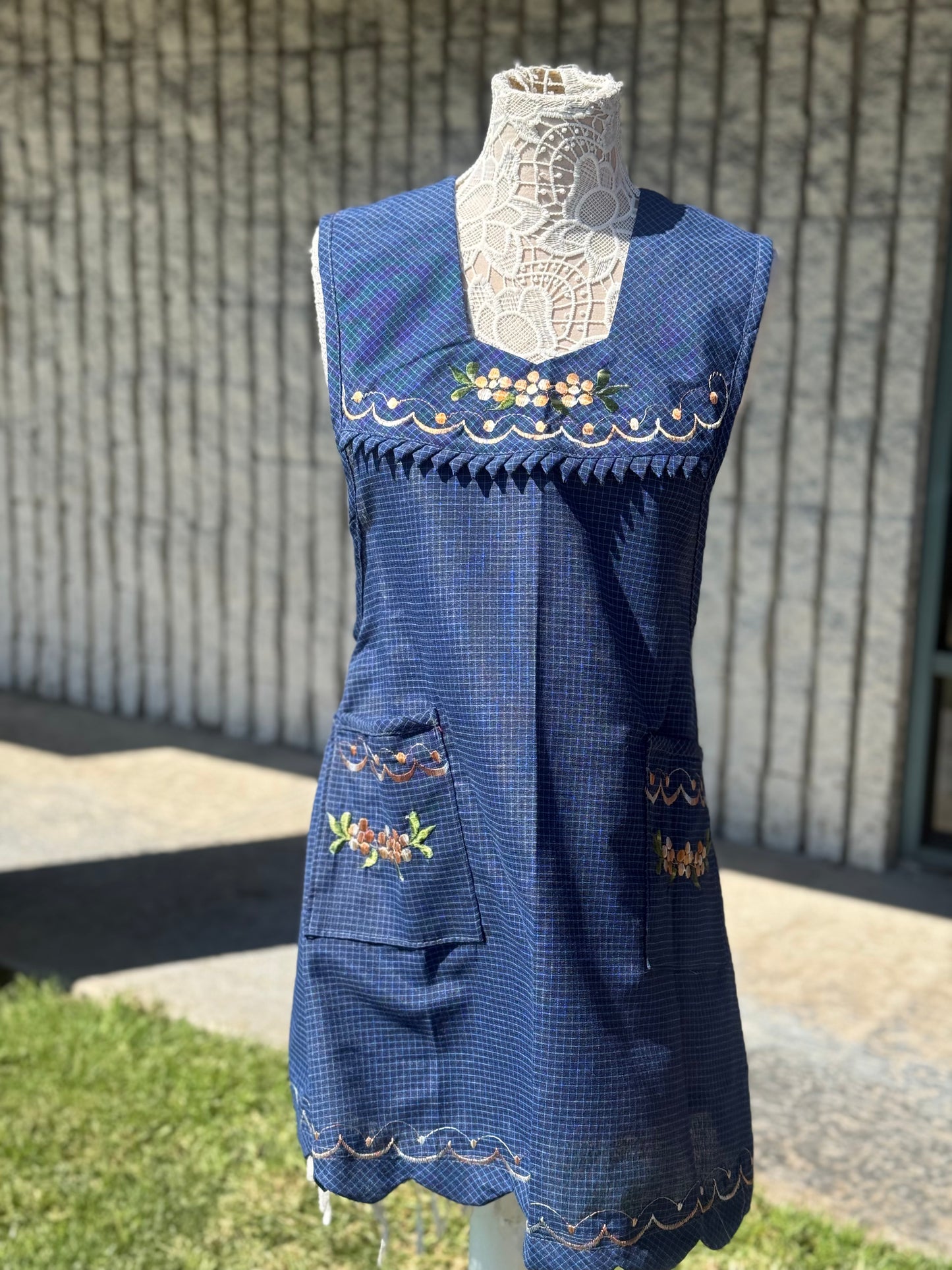 "Carmen" Royal Blue Floral Apron/ Mandil L