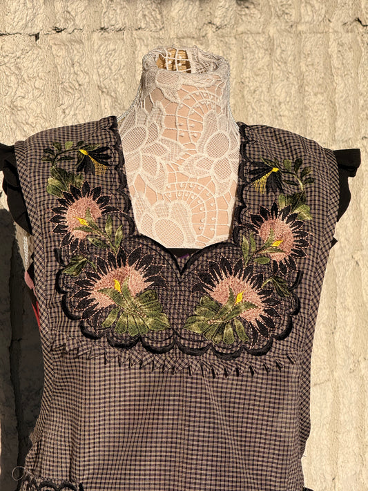 Tan/Black Flor Apron/Mandil XL