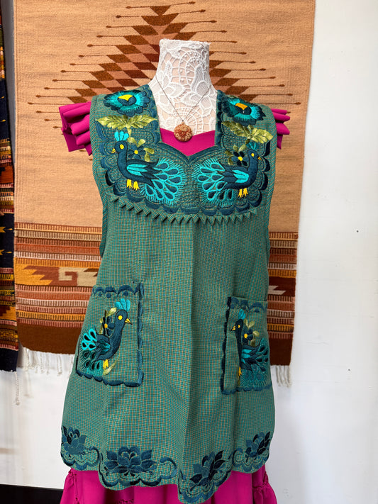 "Alondra" Green Peacock Apron/Mandil (36) Medium