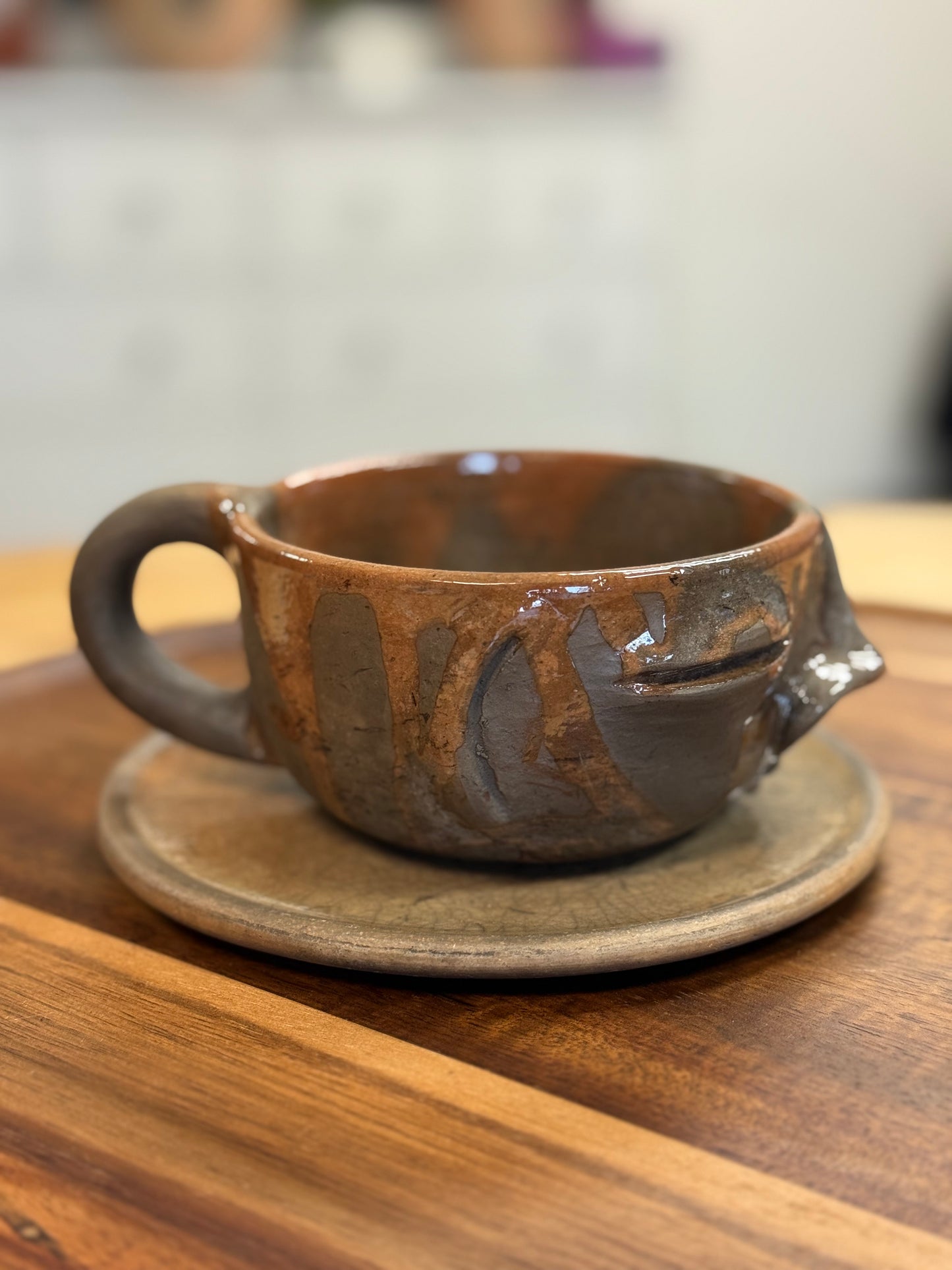 Carita Mug (red tone)
