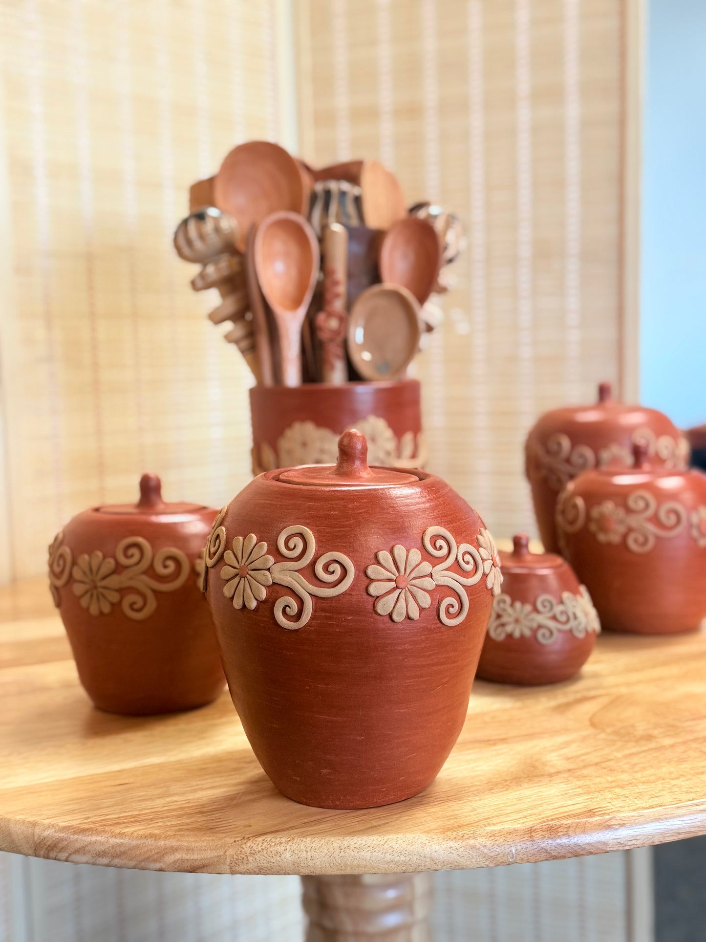 Bordado 8.5'' Jumbo Cookie Jar//Sugarholder