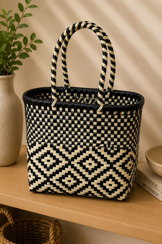 "Lissandra" Mercado Bag
