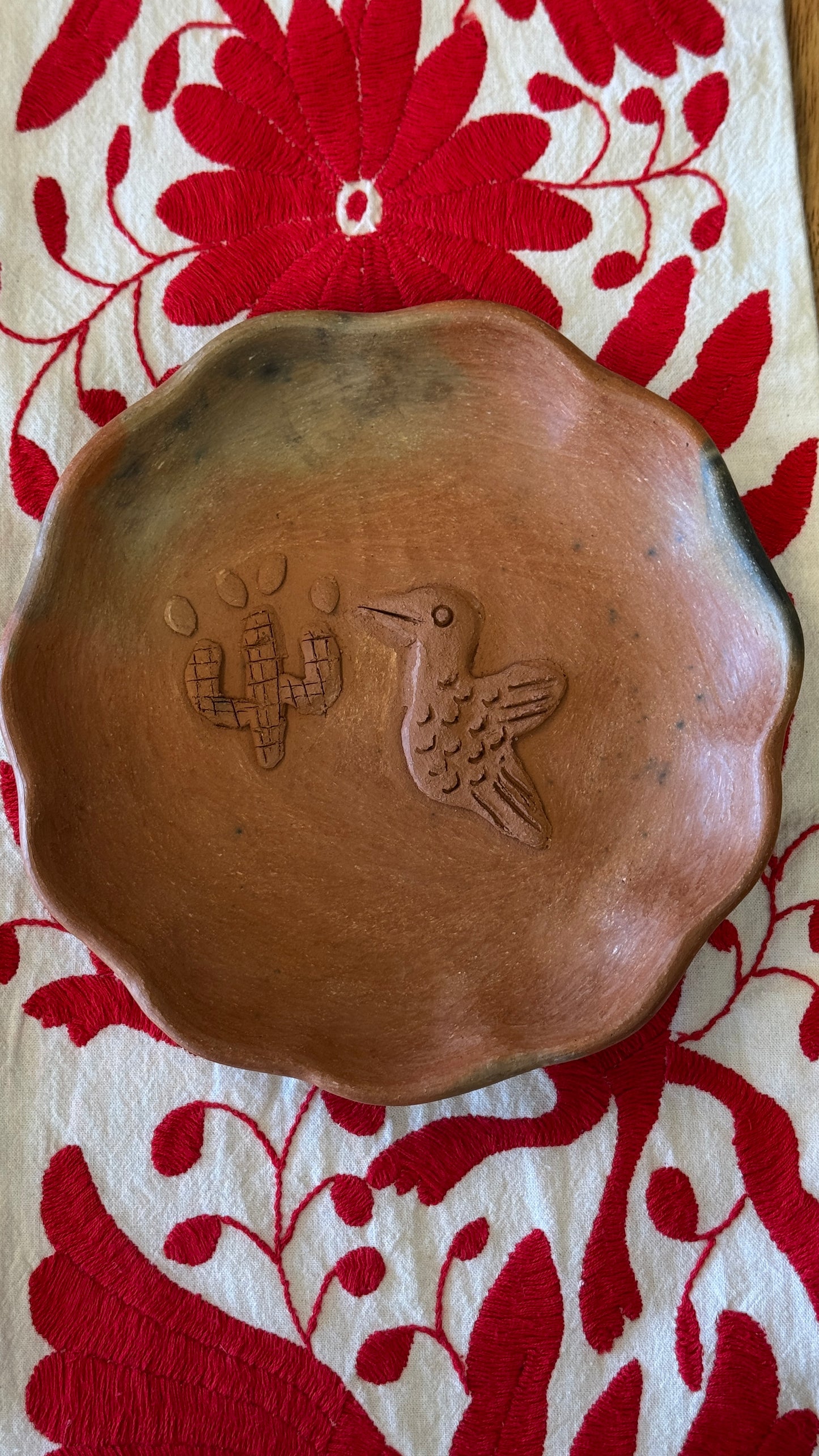 Luna Wavy Plates