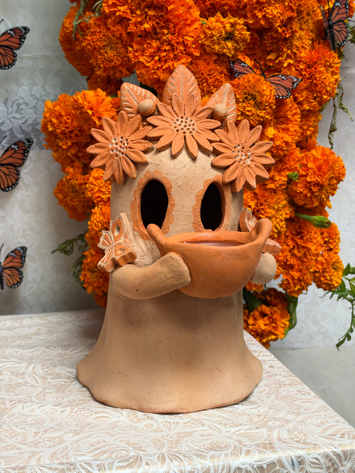 Floral Ghost 9.5”