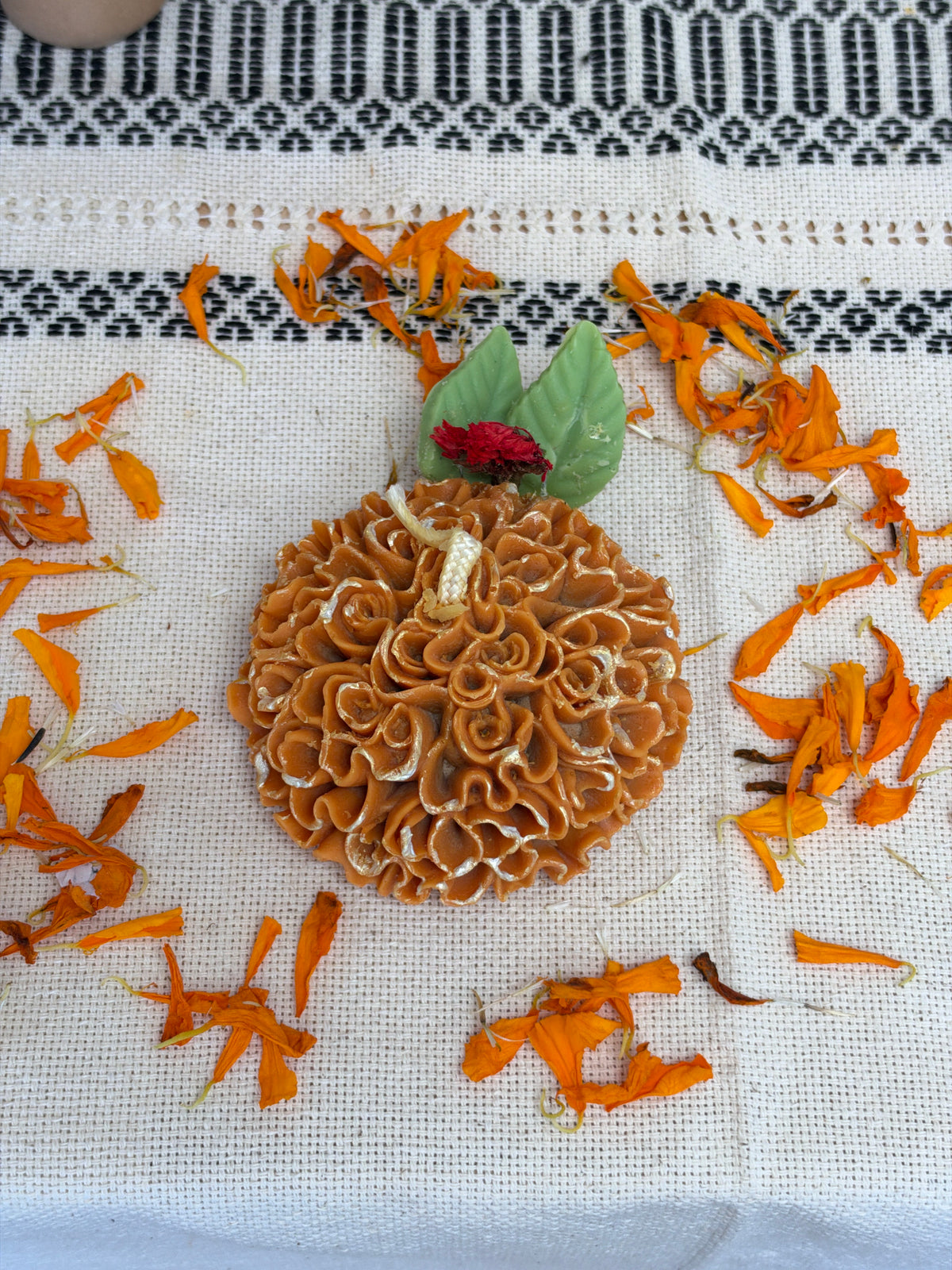 Cempasúchil Flower Candle