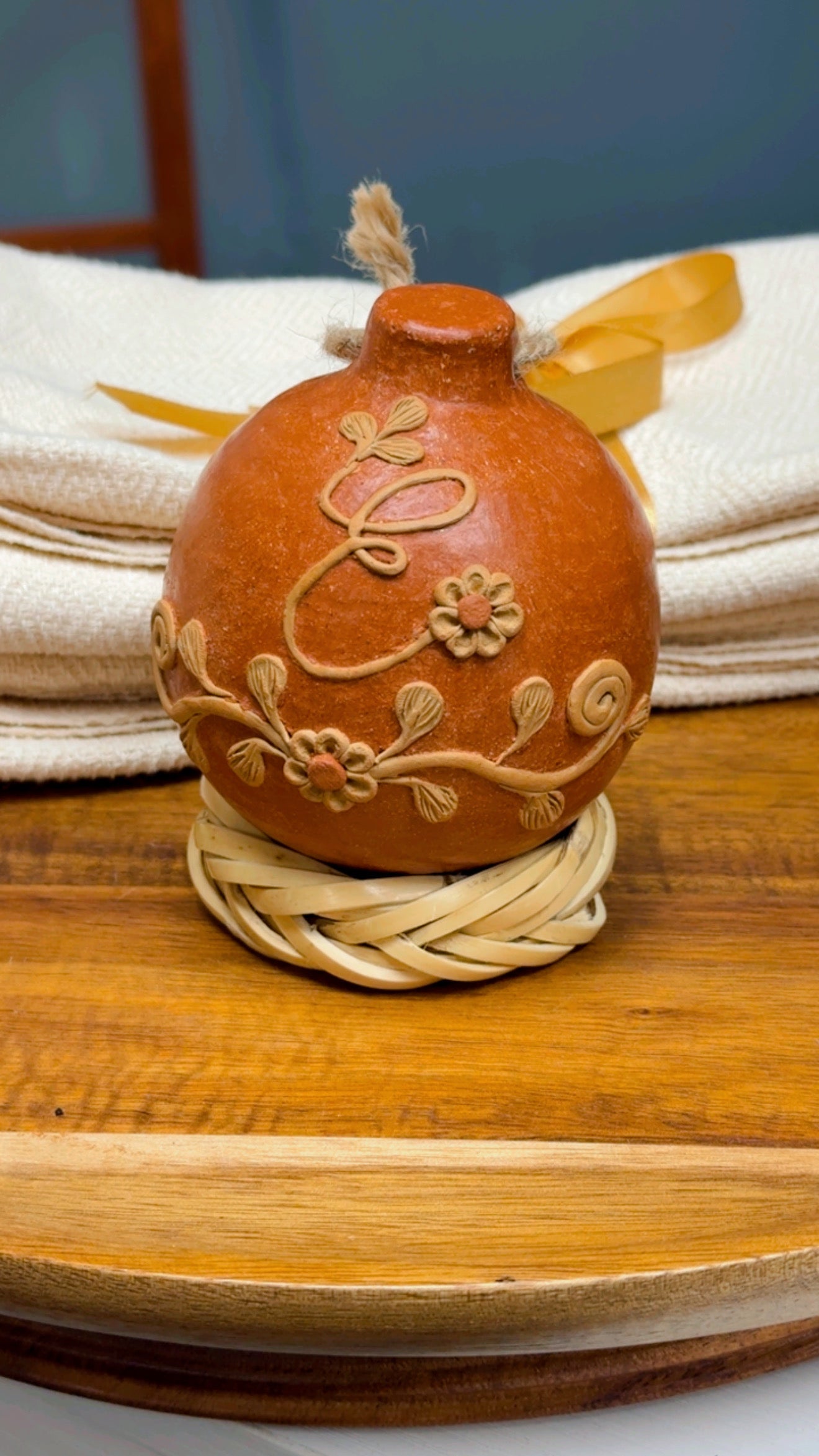 Esfera Corona Navidena/ Christmas Wreath Letter Ornament (A - S)