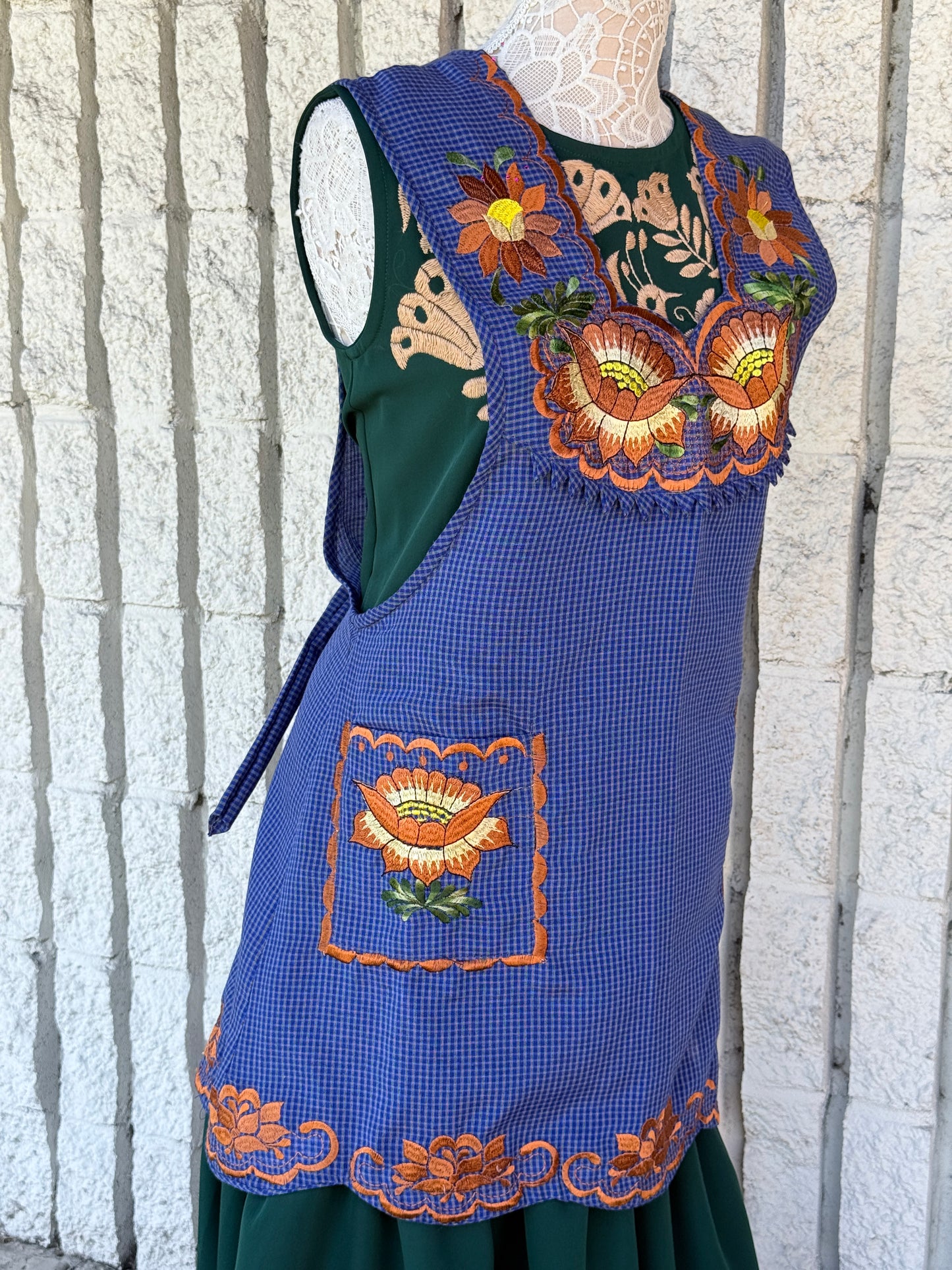 “Dinorah” Apron/Mandil (38) Large