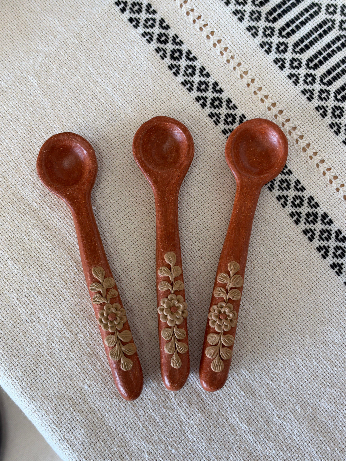 Red Filigrana Coffee Spoons