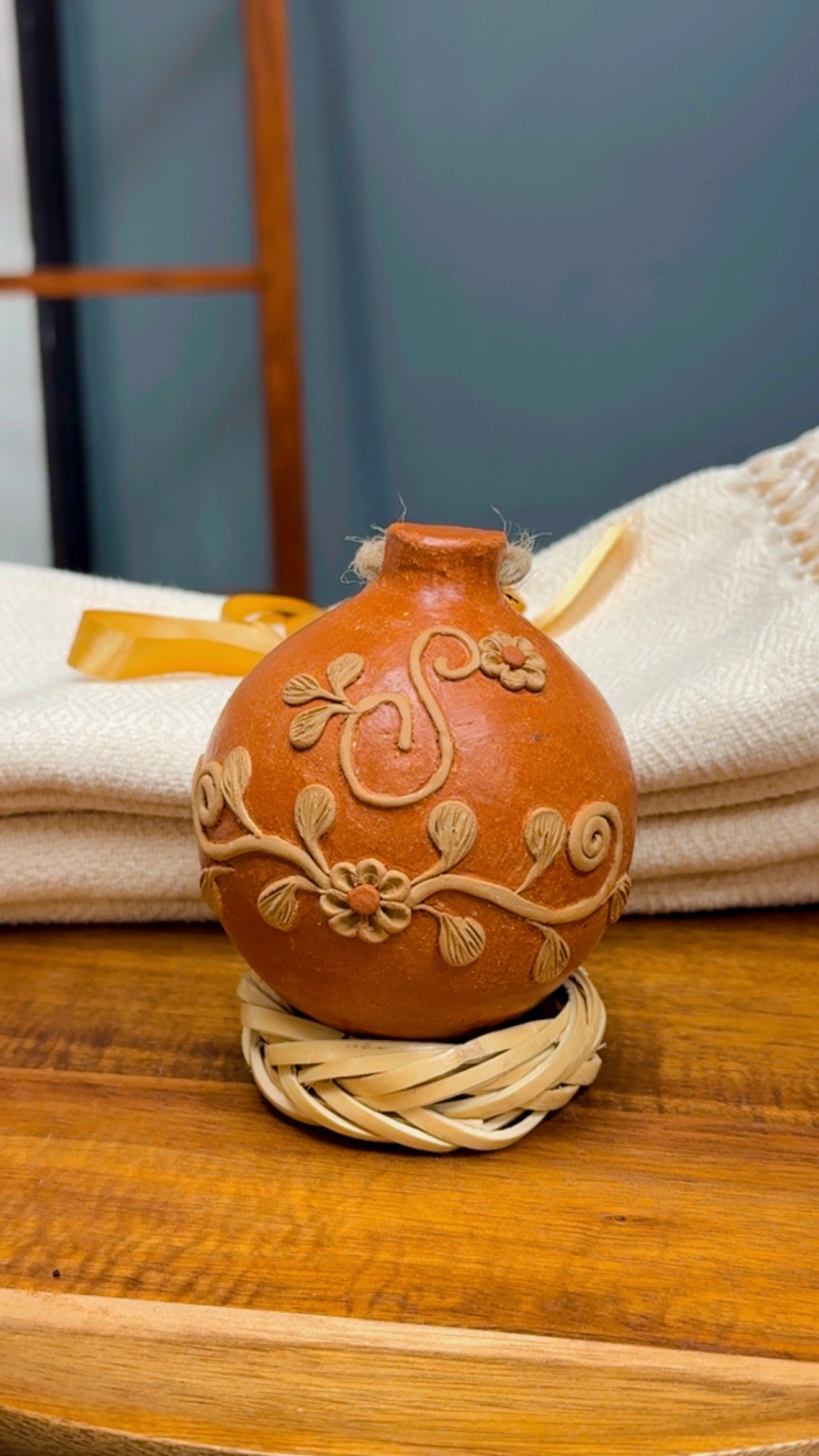 Esfera Corona Navidena/ Christmas Wreath Letter Ornament (A - S)