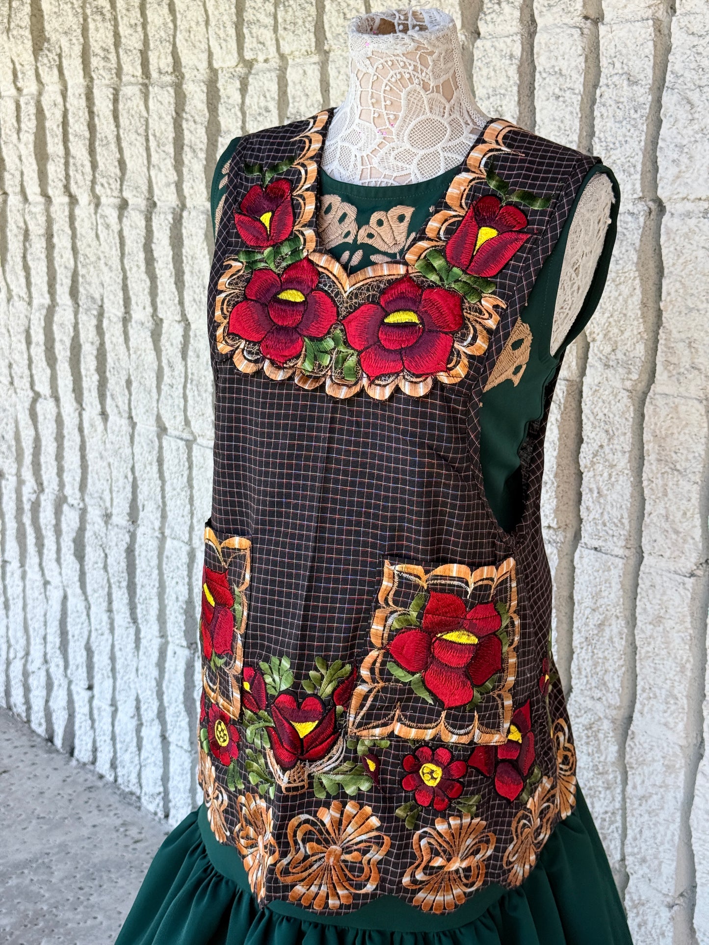 “Alejandra” Mandil/Apron (32) Small