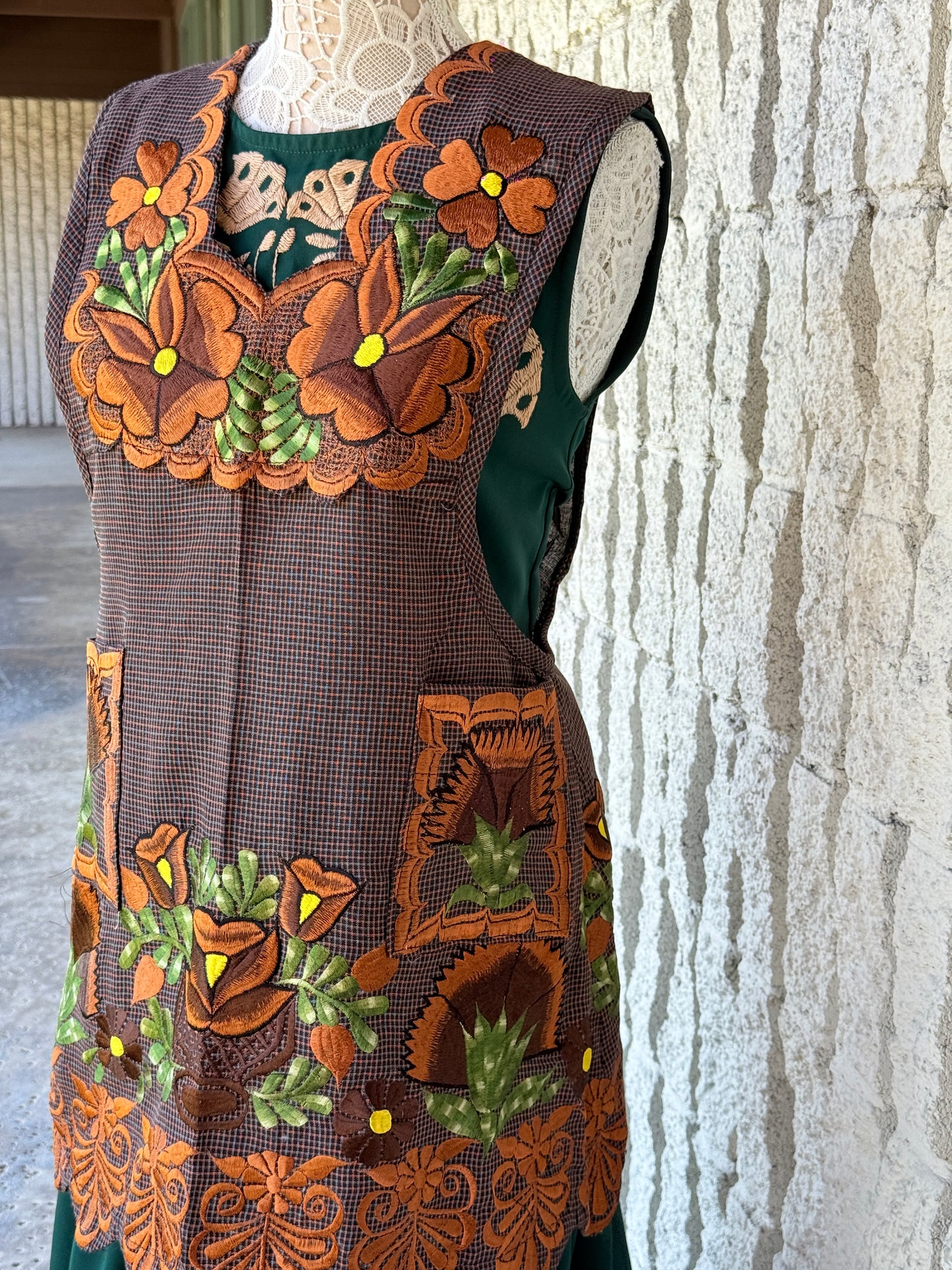 “Lizzy” Apron/Mandil (36) M