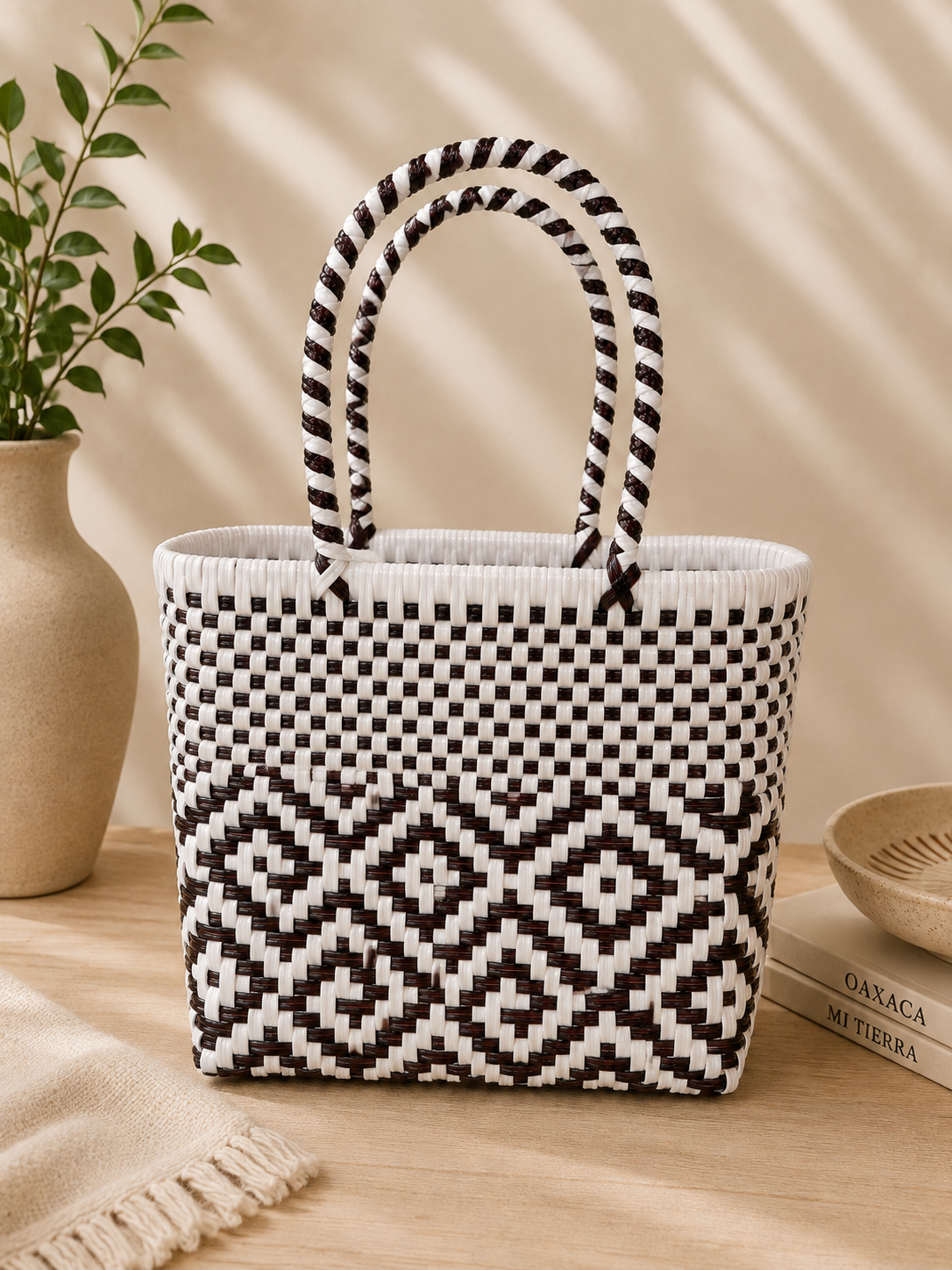 "Lucinda" Mercado Bag