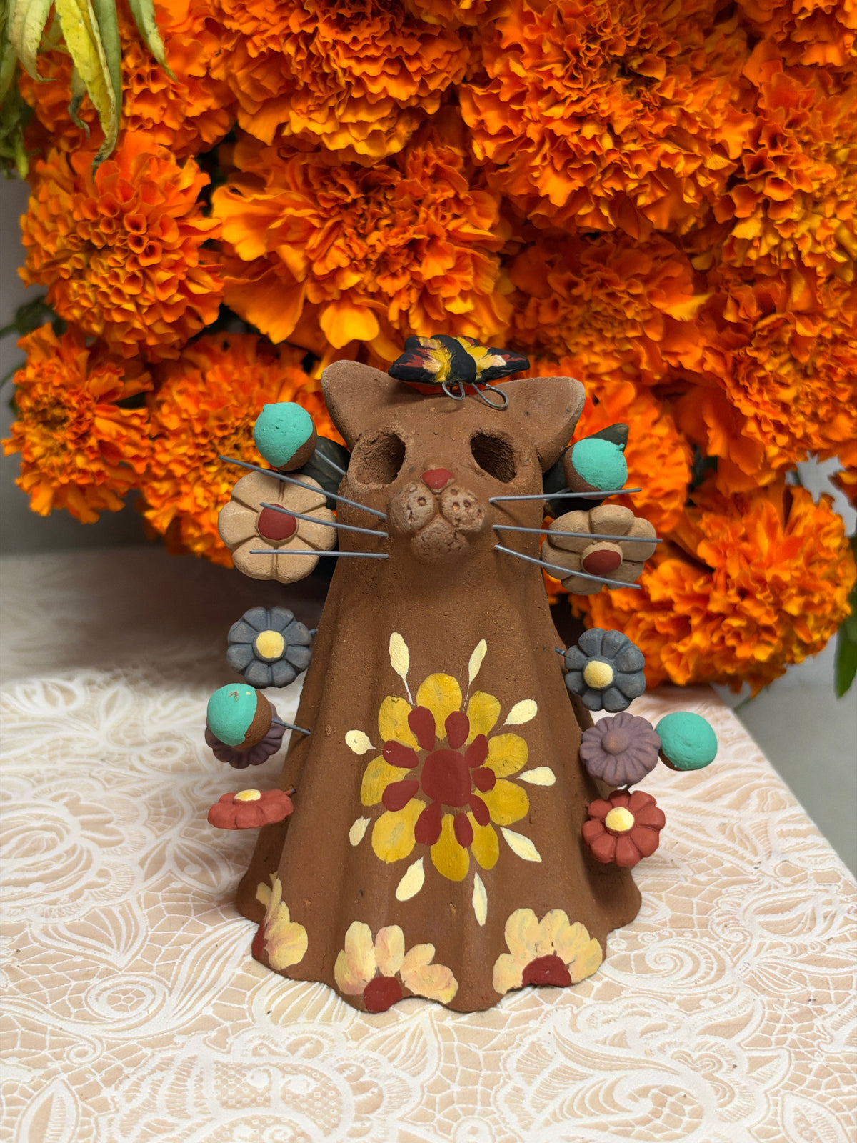 Gatito de Barro Floral 🦋