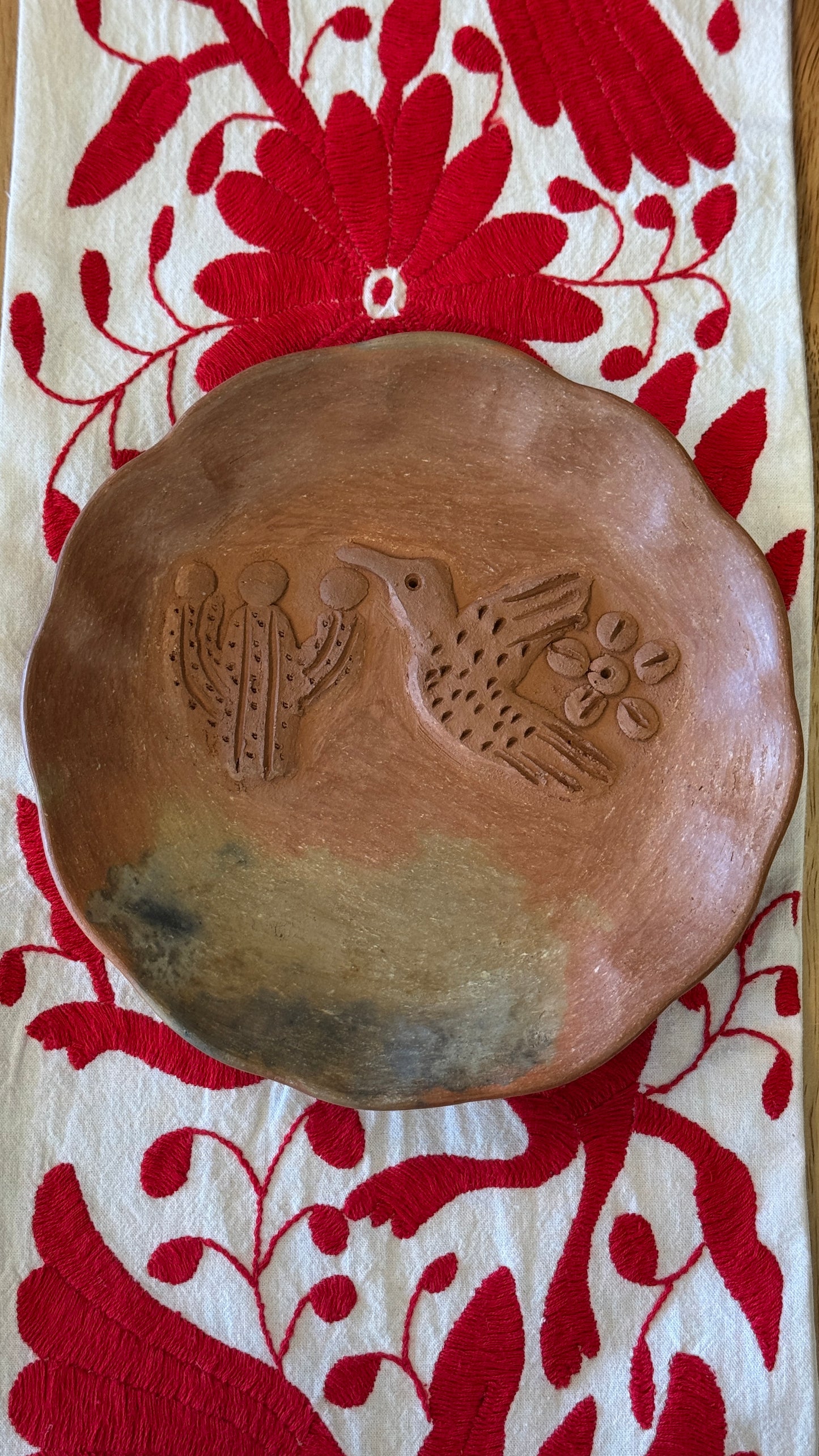 Luna Wavy Plates