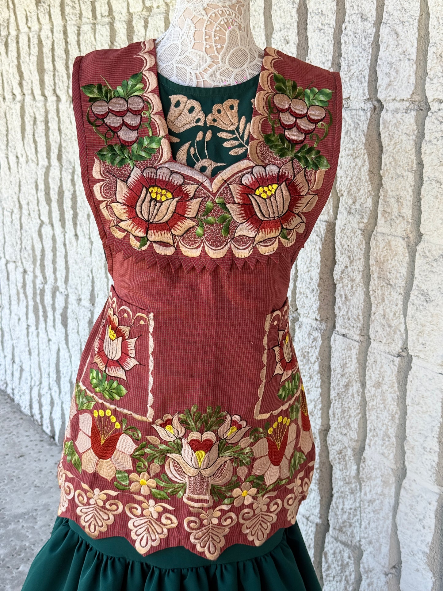 “Martha” Apron/Mandil (36) M