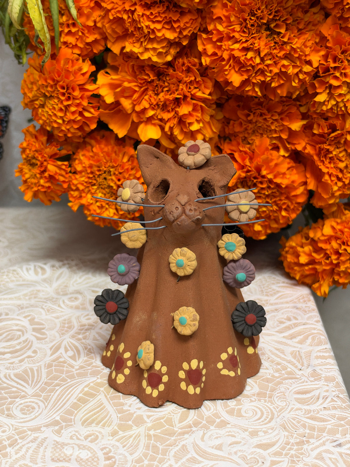 Gatito de Barro Floral 🦋