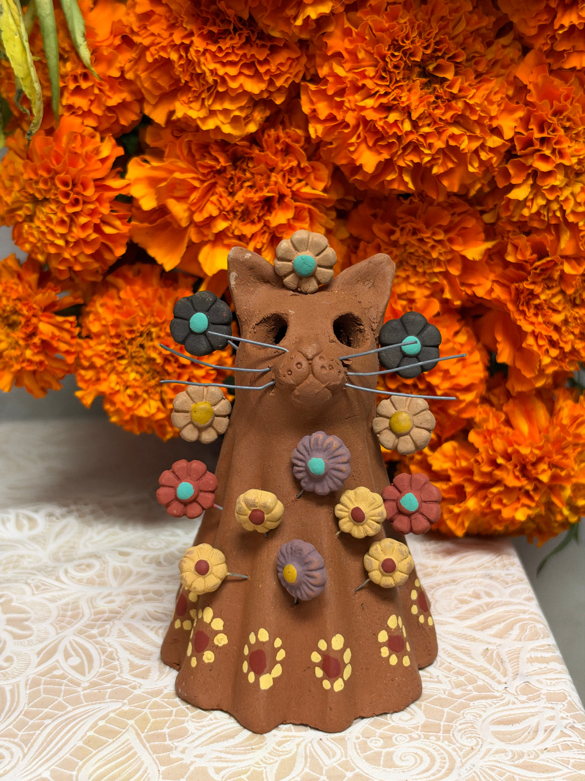 Gatito de Barro Floral 🦋