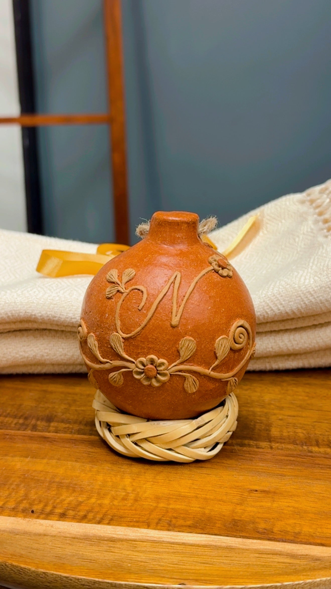 Esfera Corona Navidena/ Christmas Wreath Letter Ornament (A - S)