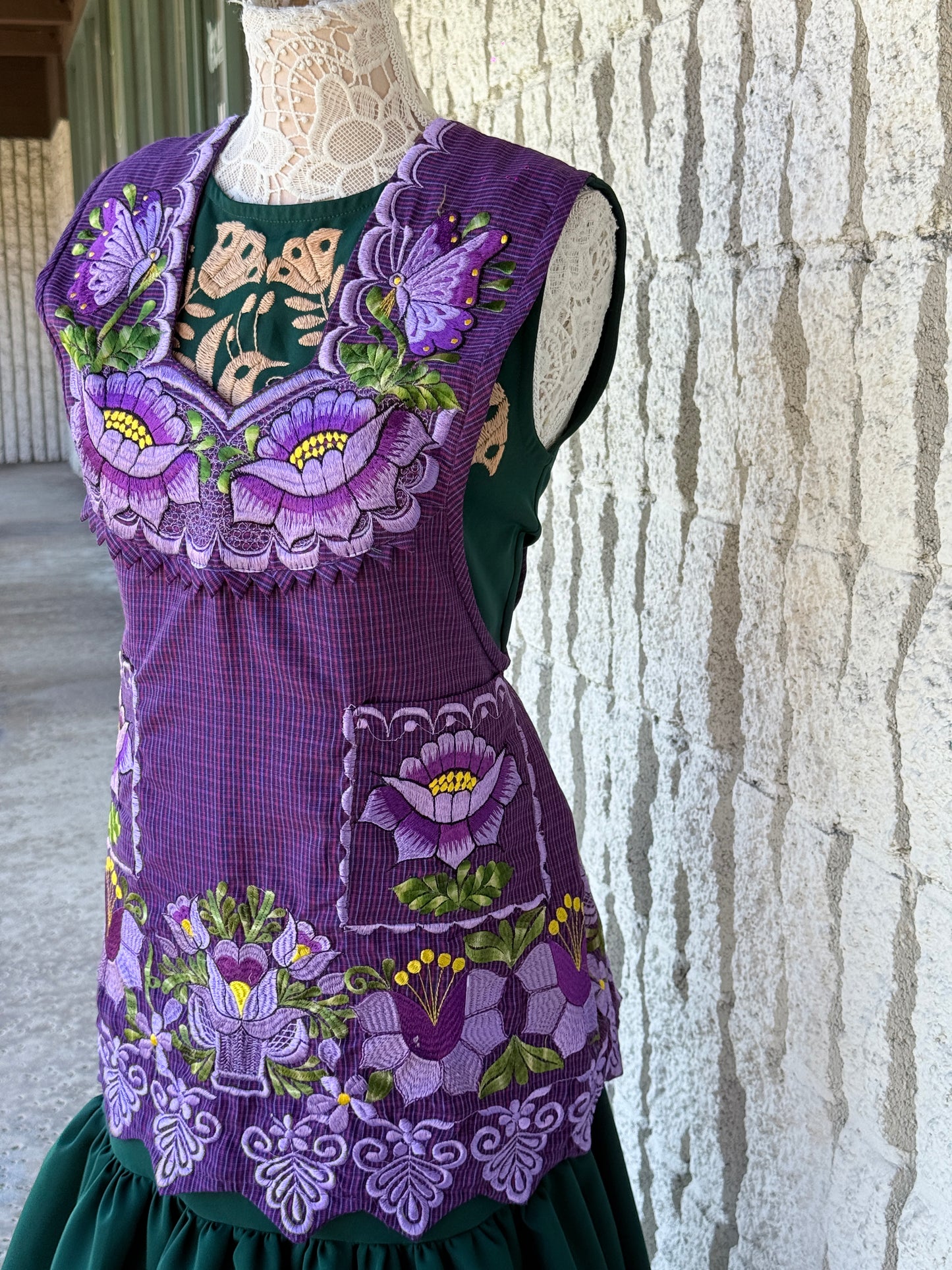 “Emilia” Apron/Mandil (36) M