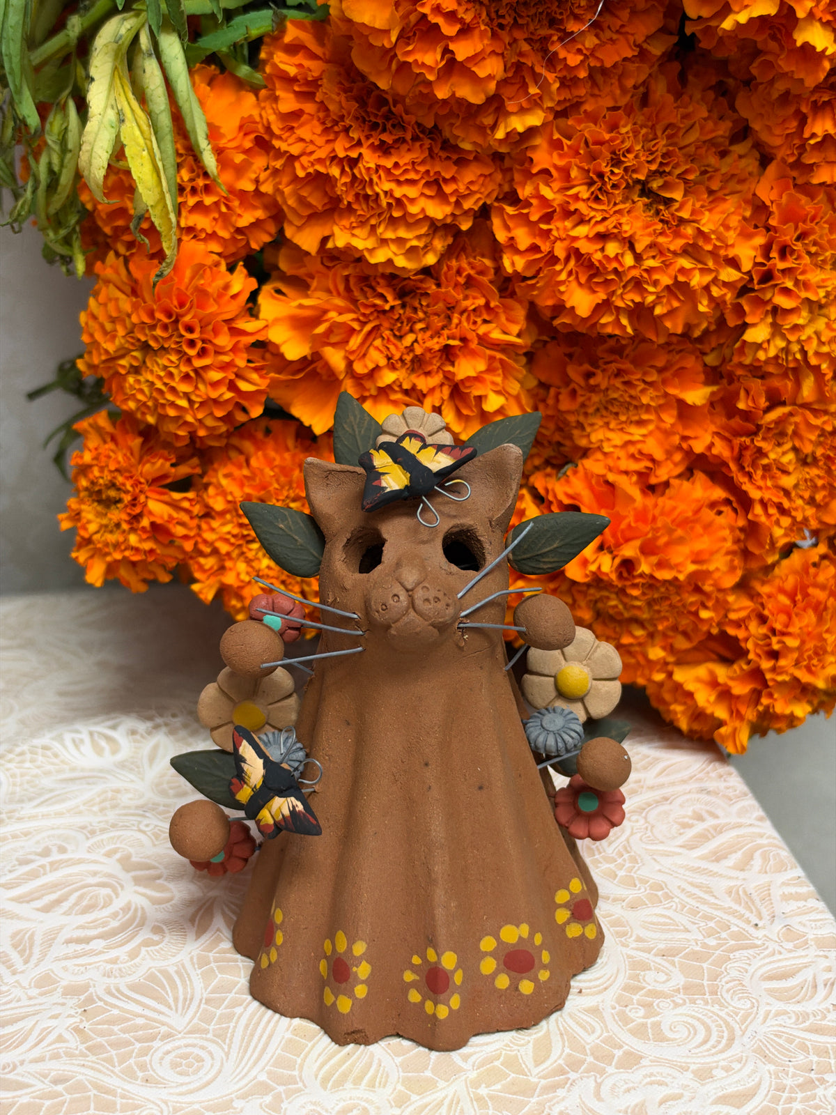 Gatito de Barro Floral 🦋