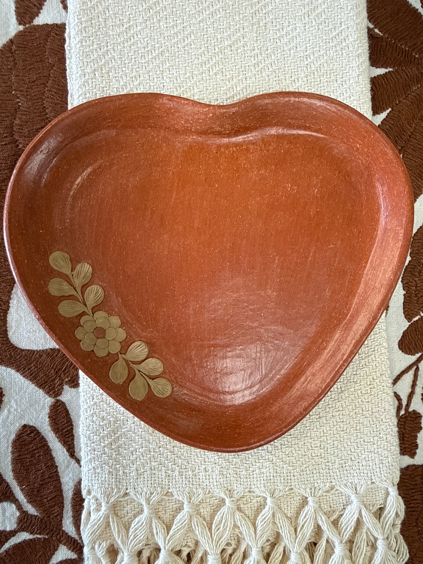 “Daisy” Filigrana Heart Plate
