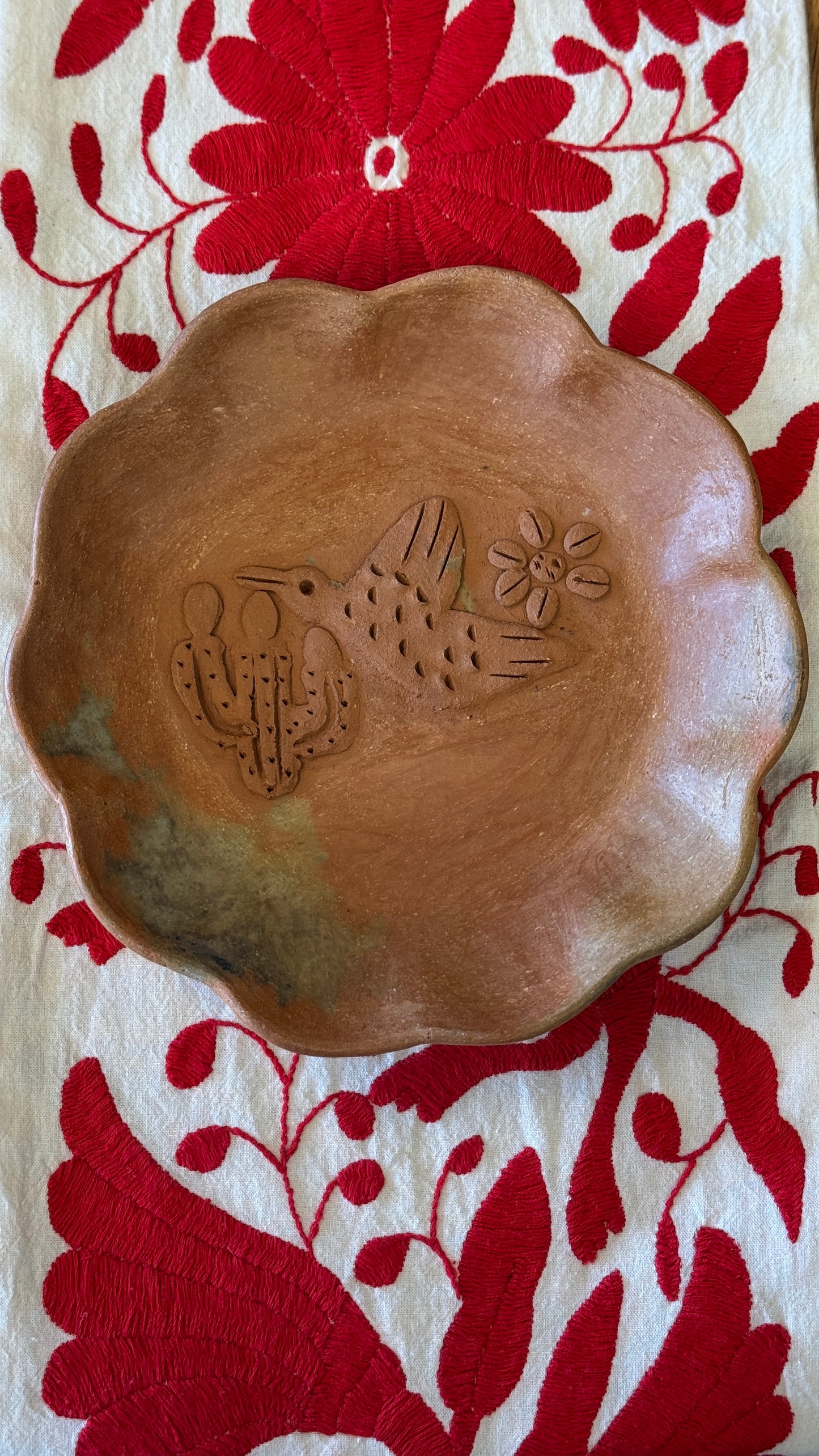 Luna Wavy Plates