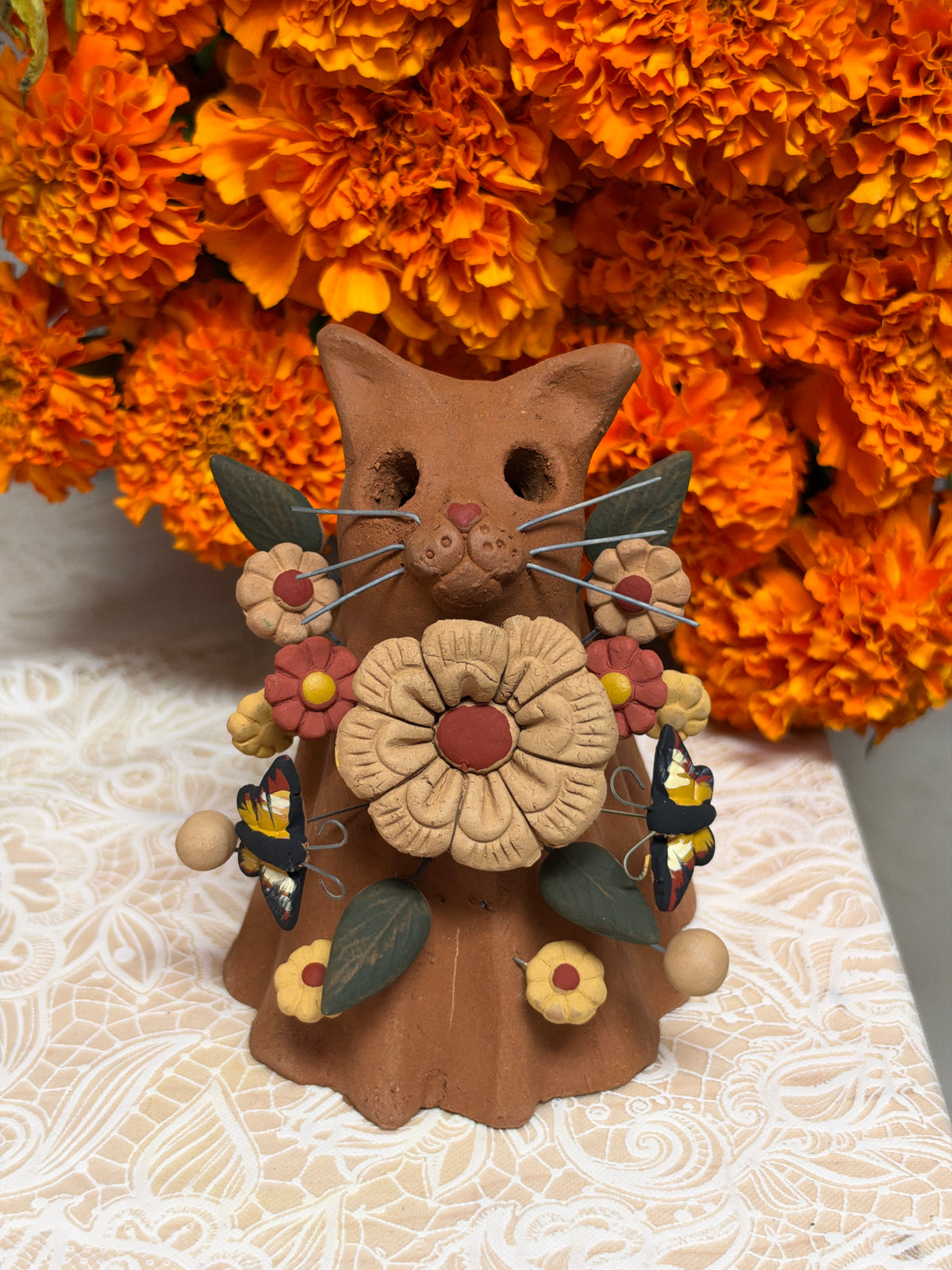 Gatito de Barro Floral 🦋