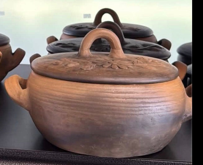 Cazuela B (cooking pot)