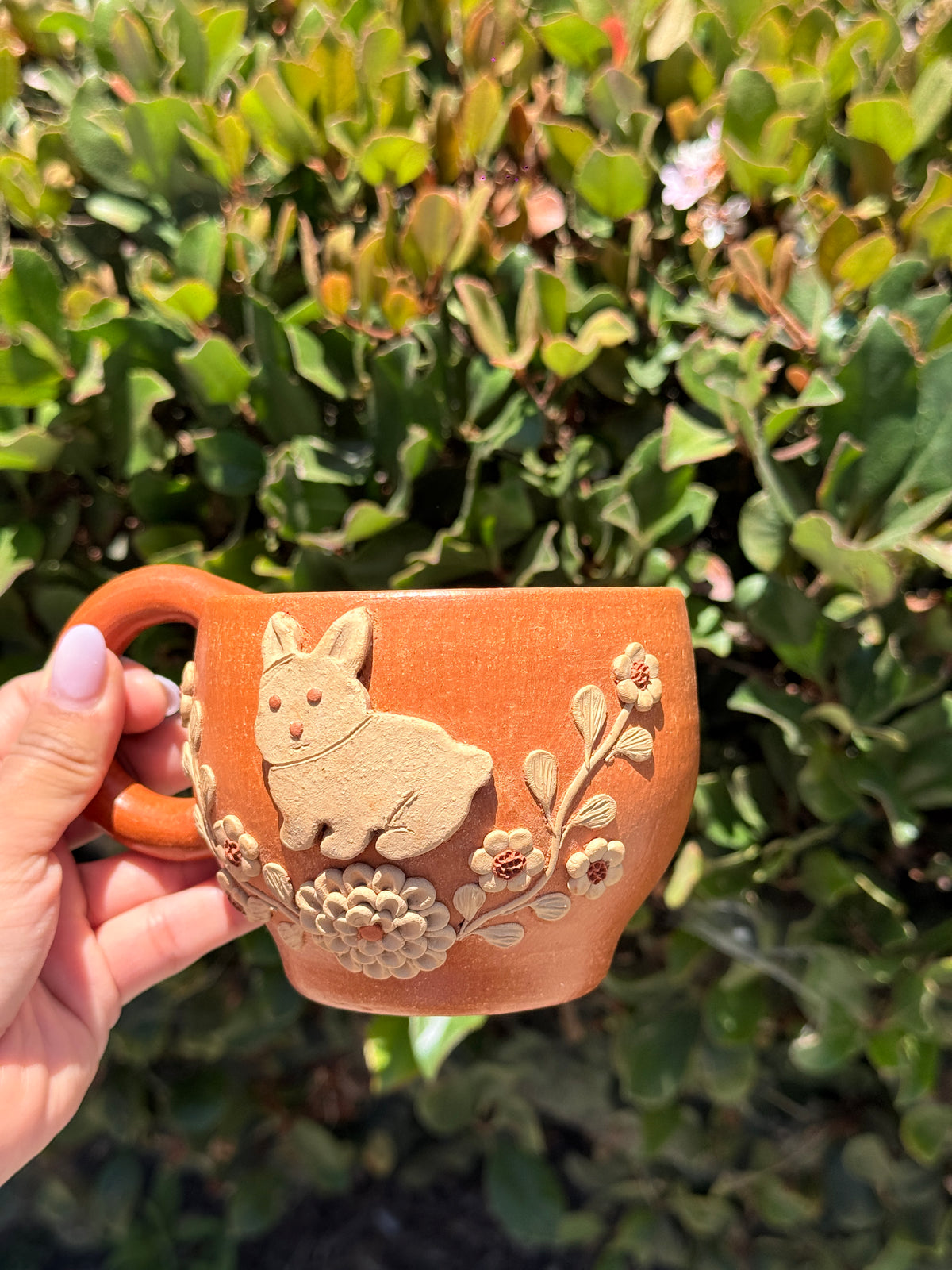 Bunny mug red tone