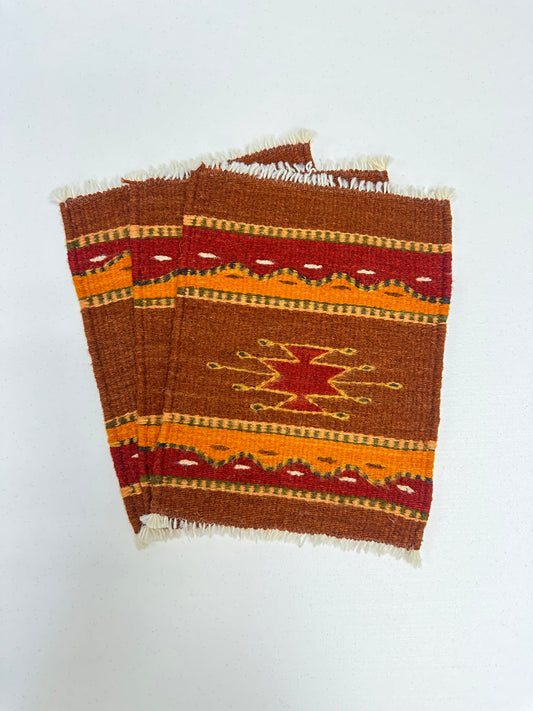 "Dahlia" Wool Coaster/Tapetitos