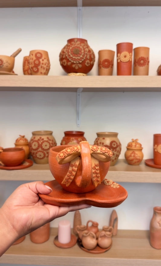 EXCLUSIVE BOW MUGS / TACITA DE MONO