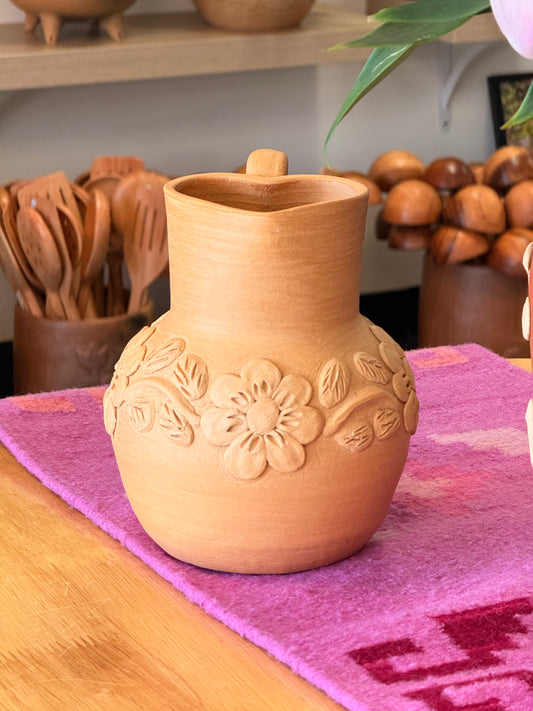 "Emily" Natural Pitcher