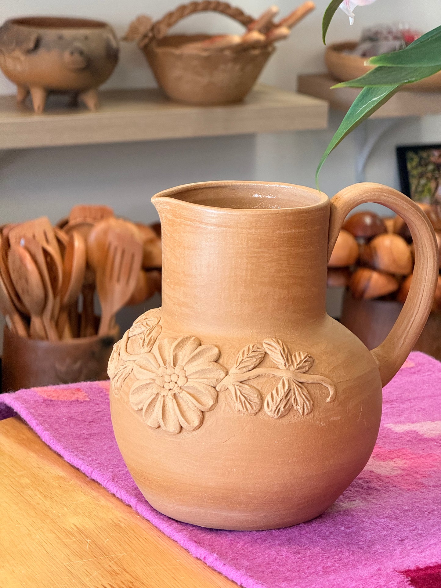 "Deyan" Natural Pitcher Flower on one side