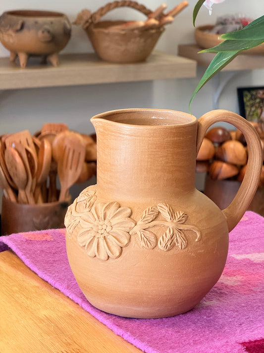 "Deyan" Natural Pitcher Flower on one side