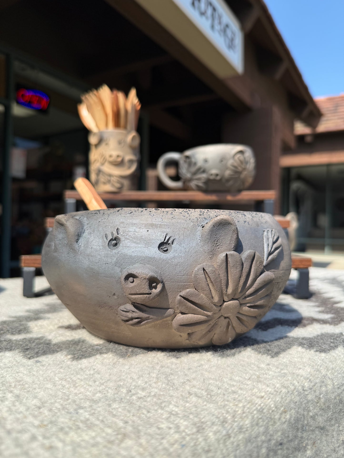 "Graciela" Piggy Bowl 7''