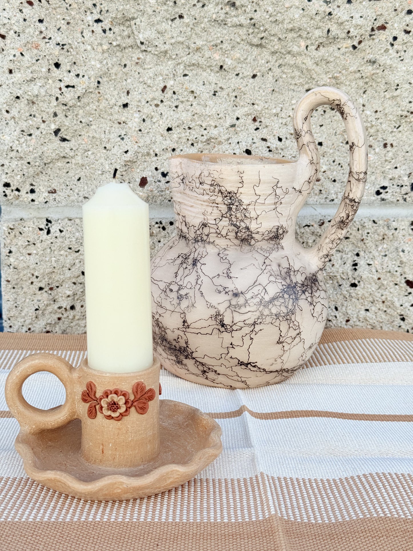 “Carina” Clay candleholder/ candelero