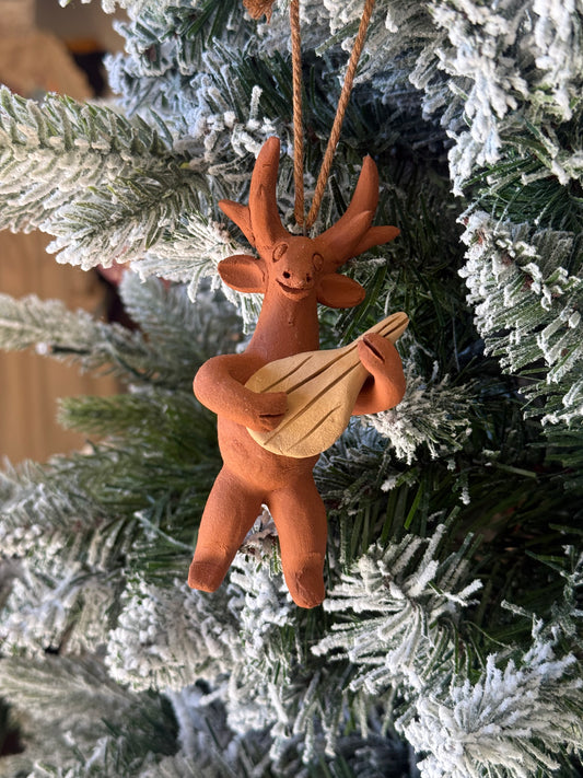 RainDeer with bandolon